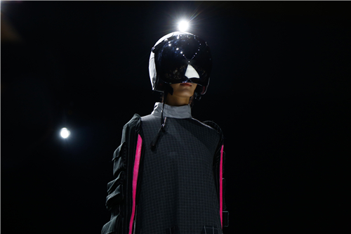 2018浙江科技91麻豆
服装与服饰设计专业毕业生作品 亮相中国国际大学生时装周