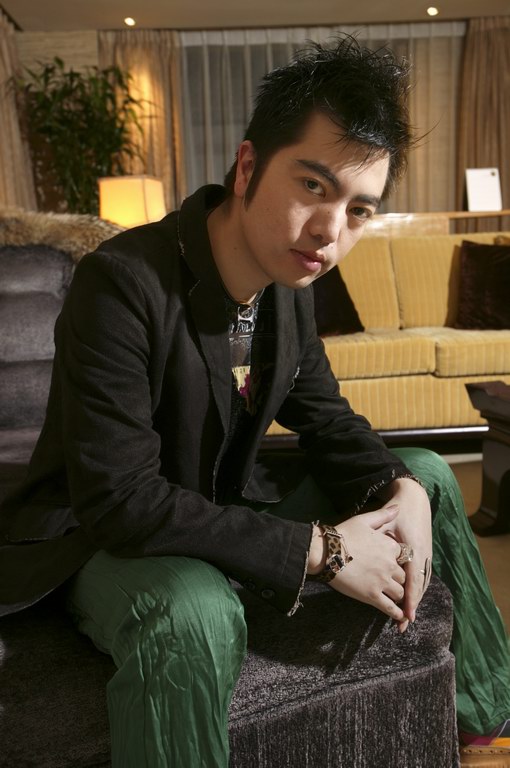 祁刚.jpg 祁刚.jpg